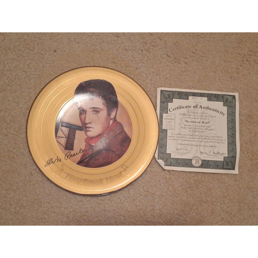 BRADFORD EXCHANGE Delphi Heartbrek Hotel Elvis Presley Plate 1992 Collectible